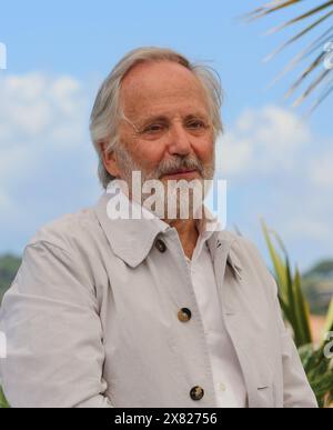 Cannes, Francia. 22 maggio 2024. Fabrice Luchini al concorso fotografico Marcello mio al 77° Festival di Cannes. Crediti: Doreen Kennedy/Alamy Live News. Foto Stock