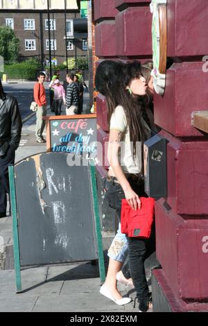 Amy Winehouse al pub Hawley Arms di Camden 2007 Foto Stock