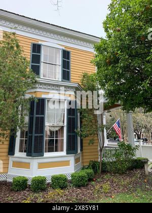 Pensacola, Florida, Stati Uniti, 18 febbraio 2020: The Dorr House. Bella, elegante, colorata, casa in vecchio stile nel quartiere storico di Pensacola. Ripristinato Foto Stock