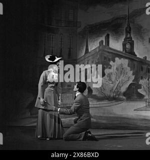 My Fair Lady, Musical, Theater des Westens a Berlino, Deutschland 1961, Regie: Sven Aage Larsen, Darsteller: Karin Hübner, Rex Gildo Foto Stock