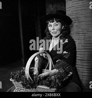 My Fair Lady, Musical, Theater des Westens a Berlino, Deutschland 1961, Regie: Sven Aage Larsen, Darstellerin: Vera Riebauer (?) Foto Stock