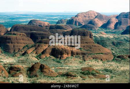 Close-up, vista aerea di una sezione di Kata Tjuṯa, nell'Uluru-Kata Tjuṯa, il Parco Nazionale del Territorio del Nord, l'Australia Foto Stock