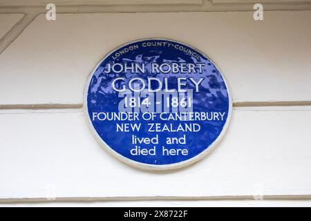 Londra, Regno Unito - 4 marzo 2024: Una targa blu su Gloucester Place a Londra, Regno Unito, che segna il luogo in cui il fondatore di Canterbury in Zelanda, John Robert Foto Stock