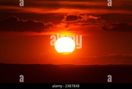 Splendido tramonto panoramico su Chiltern Hills, Inghilterra. Foto Stock