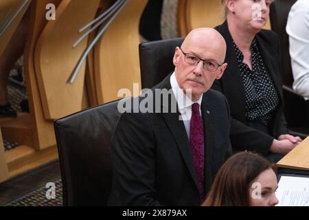 Edimburgo, Regno Unito. 23 maggio 2024. NELLA FOTO: John Swinney MSP, primo ministro della Scozia e leader del Partito Nazionale scozzese (SNP). Scene della sessione settimanale delle domande dei primi ministri (QFP) all'interno del corridoio e della camera di discussione del Parlamento scozzese a Holyrood a Edimburgo. Crediti: Colin D Fisher crediti: Colin Fisher/Alamy Live News Foto Stock