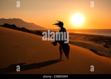 Somiglianti a un deserto, le dune di sabbia di Patara offrono un'esperienza indimenticabile sia con la sua vista che con l'antica città e la spiaggia intorno ad essa. Foto Stock