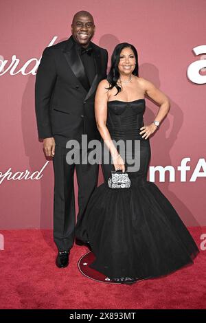 Magic Johnson e Cookie Johnson partecipano alla 30a edizione del Galà di Cannes presentato da Chopard e dal Red Sea International Film Festival all'Hotel du Cap-Eden-Roc il 23 maggio 2024 a Cap d'Antibes, Francia. Foto di David NIVIERE/ABACAPRESS. COM credito: Abaca Press/Alamy Live News Foto Stock