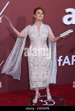 Cannes, Francia. 23 maggio 2024. Sarah Ferguson Duchessa di York arriva al 2024 amfAR Gala Cannes, Hotel du Cap Eden Roc. Parte della 77a edizione del Festival di Cannes. Crediti: Doug Peters/EMPICS/Alamy Live News Foto Stock