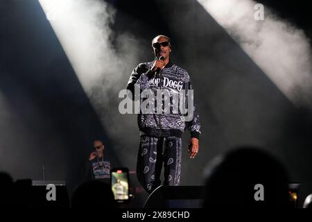 Snoop Dogg si esibisce dal vivo Foto Stock