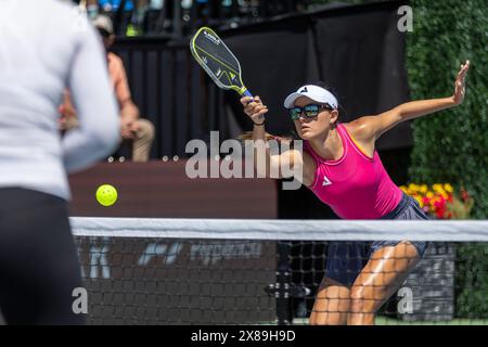 Anna Bright torna il ballo al Selkirk PPA Red Rock Open di St. George, UT, il 28 aprile 2024. (John Geldermann/Alamy) Foto Stock