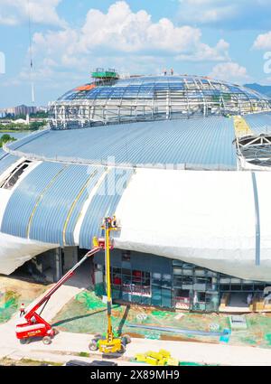 Chongqing, Cina. 23 maggio 2024. La costruzione del progetto Duliang Grand Theatre si svolgerà a Chongqing, in Cina, il 23 maggio 2024. (Foto di Costfoto/NurPhoto) credito: NurPhoto SRL/Alamy Live News Foto Stock