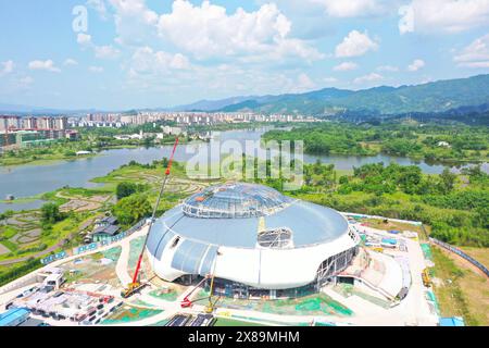 Chongqing, Cina. 23 maggio 2024. La costruzione del progetto Duliang Grand Theatre si svolgerà a Chongqing, in Cina, il 23 maggio 2024. (Foto di Costfoto/NurPhoto) credito: NurPhoto SRL/Alamy Live News Foto Stock