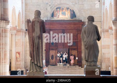 Basilica romanica di San Zeno maggiore costruita dal X al XIV secolo nel centro storico di Verona, provincia di Verona, Veneto, Italia © Wojciech Strozyk Foto Stock