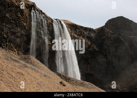 Islanda - 2024 05 01, immagine del paesaggio sull'Islanda, cascata a Seljalandsfoss Foto Stock
