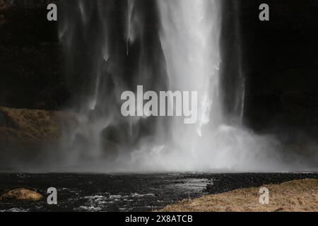 Islanda - 2024 05 01, immagine del paesaggio sull'Islanda, cascata a Seljalandsfoss Foto Stock