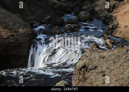 Islanda - 2024 05 01, immagine del paesaggio islandese, cascata Skogafoss, Foto Stock