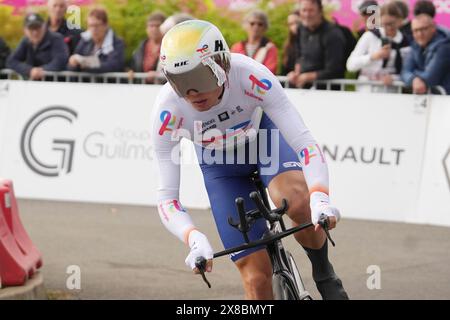 Laval, Francia. 23 maggio 2024. Valentin Ferron di TotalEnergies durante la Boucles de la Mayenne 2024, fase 1 Prologo Espace Mayenne Laval, UCI Pro Series gara ciclistica il 23 maggio 2024 a Laval, Francia - foto Laurent Lairys/DPPI Credit: DPPI Media/Alamy Live News Foto Stock