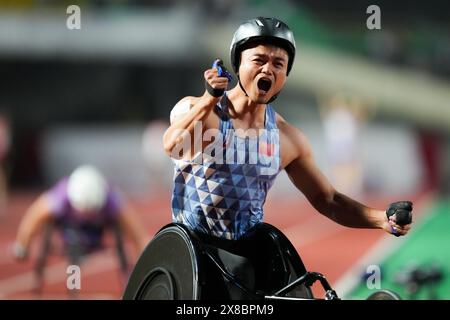 Kobe, Giappone. 24 maggio 2024. HU Yang della Cina celebra dopo la finale universale di staffetta 4x100 m ai Campionati del mondo di atletica leggera di Kobe, Giappone, 24 maggio 2024. Crediti: Zhang Xiaoyu/Xinhua/Alamy Live News Foto Stock