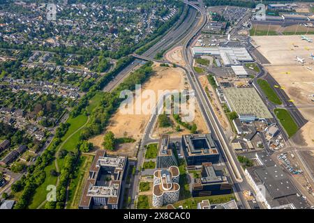 Luftbild, Internationaler Flughafen Düsseldorf, DUS Airport, Neubau der U-Bahnlinie U81, oberirdische Brücke führt über die Bundesstraße B8 Danziger Straße/A44 a Richtung Flughafen, Unterrath, Düsseldorf, Rheinland, Nordrhein-Westfalen, Deutschland ACHTUNGxMINDESTHONORARx60xEURO *** Vista aerea, Aeroporto Internazionale di Düsseldorf, DUS Airport, nuova costruzione della linea metropolitana U81, ponte sopraelevato che conduce sulla strada federale B8 Danziger Straße A44 in direzione dell'aeroporto, Unterrath, Düsseldorf, Renania settentrionale-Vestfalia, Germania ATTENTIONxMINDESTHONORARx60xEURO Foto Stock