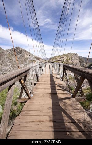 Il ponte Ojuela, il ponte sospeso Ojuela o il ponte Mapimi terminarono nel 1898 per accedere alla miniera di Ojuela dall'insediamento minerario; Ojuela, Mapimi, Messico Foto Stock