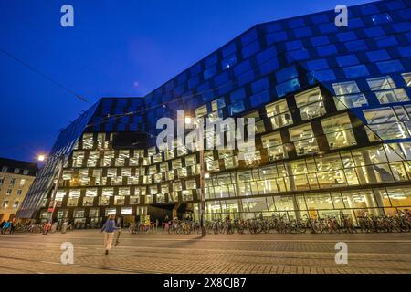 Universitätsbibliothek, Albert-Ludwigs-Universität, Platz der Universität, Friburgo in Brisgovia, Baden-Württemberg, Deutschland *** Biblioteca Universitaria, Università Albert Ludwigs, Platz der Universität, Friburgo in Brisgovia, Baden Württemberg, Germania Foto Stock