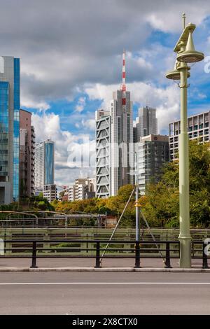 Vista di Bunkyo Ward da Meidai Street a Tokyo Foto Stock