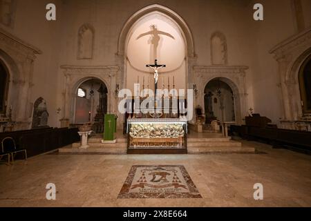 Taormina, Sicilia, Italia - 21 agosto 2023: Cattedrale di San Nicola di Bari Duomo basilica cattedrale di San Nicolo di Bari centro storico di Taormina messi Foto Stock