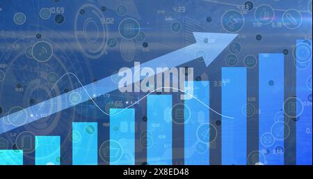 I grafici blu e bianchi che mostrano i trend verso l'alto si sovrappongono allo sfondo digitale Foto Stock