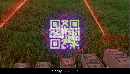 Immagine dello scanner di codici qr al neon e delle tracce di luce contro una pila di banconote da un dollaro sull'erba Foto Stock