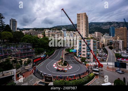 Monaco, Monaco. 24 maggio 2024. Il pilota olandese del team Oracle Redbull F1 Max Verstappen (1) visto durante le prove libere due al Gran Premio di Monaco. Credito: SOPA Images Limited/Alamy Live News Foto Stock