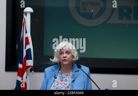 Londra, Regno Unito. 23 maggio 2024. Ann Widdecombe partecipa a una conferenza stampa come parte della campagna di riforma del partito britannico in vista delle elezioni generali del 4 luglio 2024 a Londra. Credito: SOPA Images Limited/Alamy Live News Foto Stock
