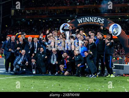 Dublino, Aviva Stadium, 23.05.2024: Il team Bergamo festeggia la vittoria 3:0 alla cerimonia di premiazione durante la finale di Europaleague Bayer 04 Leverkusen vs Foto Stock