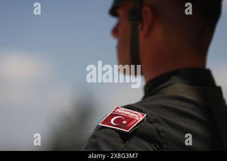 Dettagli con la bandiera turca sull'uniforme di un soldato turco Foto Stock