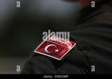 Dettagli con la bandiera turca sull'uniforme di un soldato turco Foto Stock