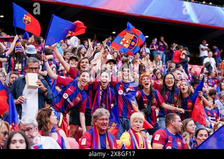 Bilbao, Spagna. 25 maggio 2024. Bilbao, Spagna, 25 maggio 2024: Tifosi di Barcellona durante la finale di UEFA Womens Champions League tra FC Barcelona e Olympique Lyonnais all'Estadio de San Mames di Bilbao, Spagna. (Daniela Porcelli/SPP) credito: SPP Sport Press Photo. /Alamy Live News Foto Stock