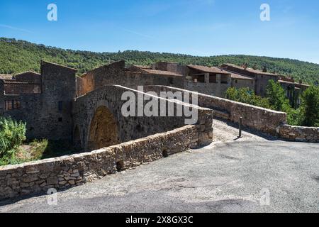 Villaggio medievale di Lagrasse nel sud della Francia Foto Stock