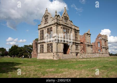 Le rovine del castello di Moreton Corbet, un ex palazzo elisabettiano, vicino a Shrewsbury, Shropshire, Inghilterra Foto Stock