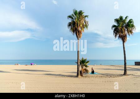 Estepona, Spagna - 9 settembre 2019: Giornata in spiaggia Foto Stock