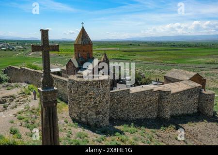 Lusarat, Armenia - 15 maggio 2024: Il monastero di Khor Virap si trova nella pianura di Ararat, a Lusarat, Armenia. Foto Stock