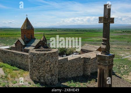 Lusarat, Armenia - 15 maggio 2024: Il monastero di Khor Virap si trova nella pianura di Ararat, a Lusarat, Armenia. Foto Stock