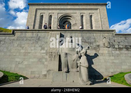 Erevan, Armenia - 19 maggio 2024: Il Matenadaran o il Mesrop Mashtots Institute of Ancient Manuscripts a Erevan. Foto Stock