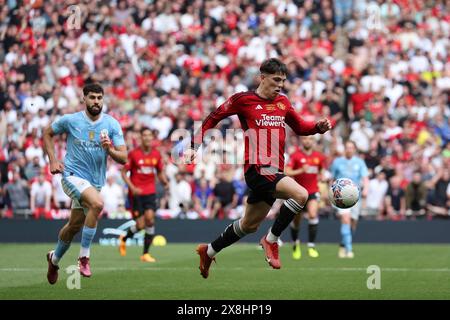 Londra, Regno Unito. 25 maggio 2024. Alejandro Garnacho della Manchester Utd in azione. La finale della Emirates fa Cup, 2024, Manchester City contro Manchester Utd allo stadio Wembley di Londra, sabato 25 maggio 2024. Solo per uso editoriale. foto di Andrew Orchard/Andrew Orchard fotografia sportiva/Alamy Live News Credit: Andrew Orchard fotografia sportiva/Alamy Live News Foto Stock