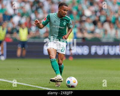Brema, Germania. 18 maggio 2024. firo : 18.05.2024, calcio, calcio, 1. Campionato, 1. Bundesliga, stagione 2023/2024, SV Werder Brema - VfL Bochum Felix Agu (SV Werder Brema) azione individuale, figura intera, credito: dpa/Alamy Live News Foto Stock