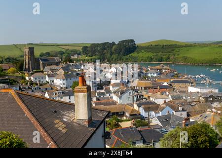 Vista sui tetti delle barche nel porto di Salcombe, Devon meridionale, Inghilterra, Regno Unito Foto Stock