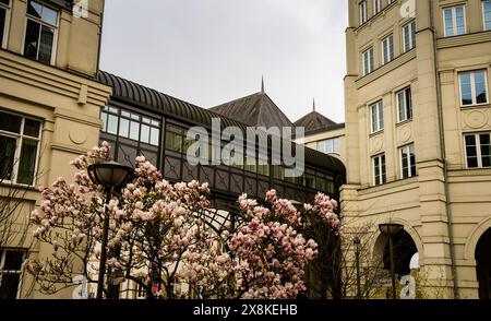 Moderna architettura barocca della Mosella sulla piazza giudiziaria in Lussemburgo. Foto Stock
