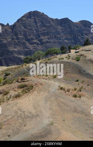 Aspri paesaggi vulcanici nella parte occidentale di Santo Antao, Cabo Verde Foto Stock