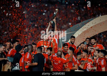 Cairo, Africa, Stati Uniti. 26 maggio 2024. Cairo (Egitto), 05/25/2024 Ã¢â‚¬' SPORT/FOOTBALL/CAF/AL AHLY/ESPERANCE Ã¢â‚¬' al Ahly è campione della African Champions League, la squadra egiziana ha battuto Esperance, dalla Tunisia, in casa per 1 a 0 e ha vinto il secondo campionato consecutivo, al Cairo International Stadium, in Egitto, questo sabato 25 maggio 2024. (Credit Image: © Ahmed Ibrahim/TheNEWS2 via ZUMA Press Wire) SOLO PER USO EDITORIALE! Non per USO commerciale! Foto Stock