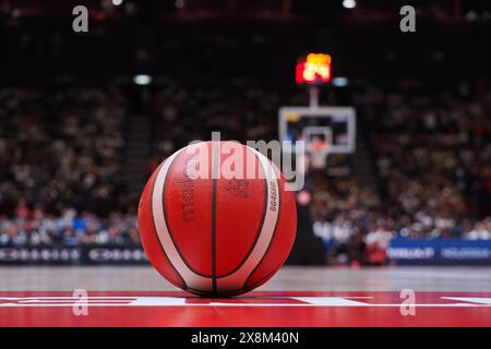 Milano, Italia. 25 maggio 2024. Pallacanestro ufficiale durante EA7 Emporio Armani Milano vs Germani Brescia, partita di serie A di pallacanestro A Milano, Italia, maggio 25 2024 crediti: Agenzia fotografica indipendente/Alamy Live News Foto Stock