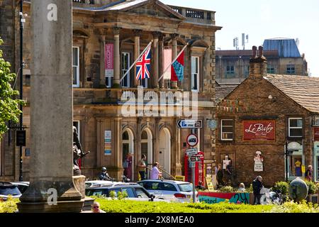 Skipton, nel centro di Skipton, nel North Yorkshire Town Hall Foto Stock