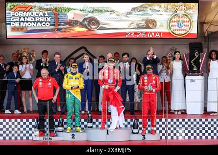 Monaco. 26 maggio 2024. La cerimonia del podio: Il principe Alberto II è il sovrano del Principato di Monaco e il capo della Casa principesca di Grimaldi, con la Principessa di Monaco Charlène Lynette, BEN SULAYEM Mohammed (emirati arabi uniti), presidente della FIA, LECLERC Charles (mco), Scuderia Ferrari SF-24, PIASTRI Oscar (aus), McLaren F1 Team MCL38, SAINZ Carlos (spa), Scuderia Ferrari SF-24, durante il Gran Premio di Formula 1 di Monaco 2024, ottavo round del Campionato del mondo di Formula 1 2024 dal 23 al 26 maggio 2024 sul circuito di Monaco, a Monaco - foto Florent Gooden/DPPI credito: DPPI Media/Alamy li Foto Stock